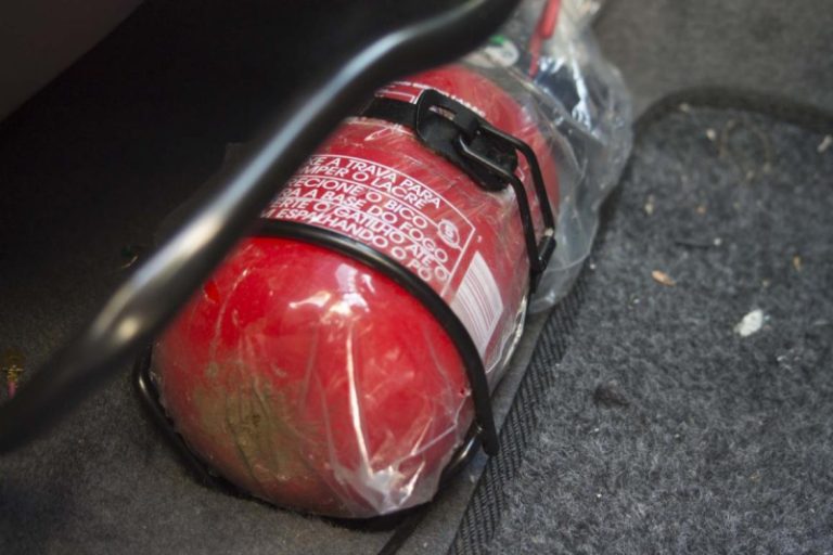 Extintor veicular pode voltar a ser obrigatório?