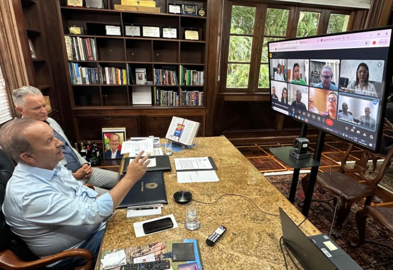 Prefeitas e Governador negociam com a Azul