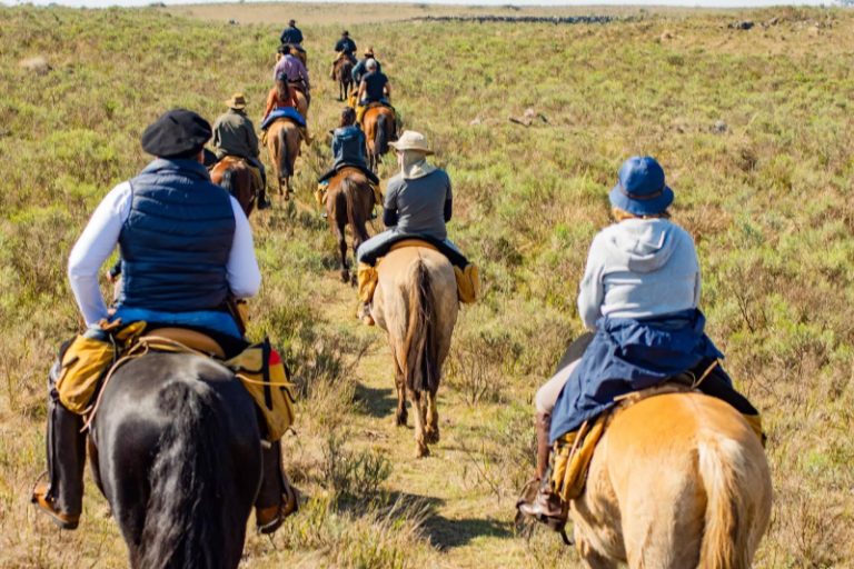 Turistas “revivem” o Caminho das Tropas