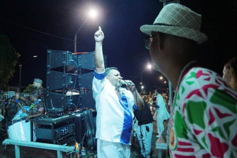 A despedida do Carnavalesco Giraia