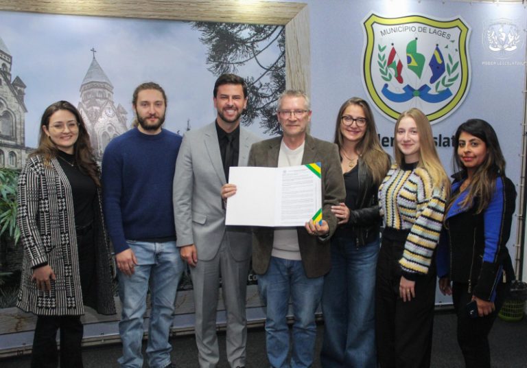 CÂMARA: Moção de Aplausos ao Centro Universitário Unifacvest