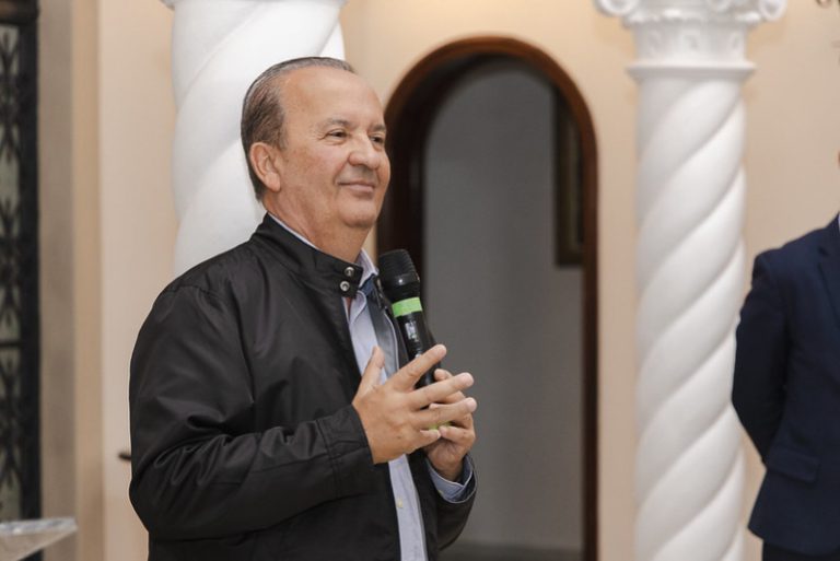 Jorginho promete ajustes no Universidade Gratuita