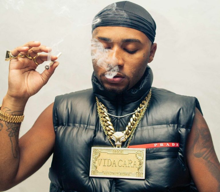 Orochi deu o cano no público lageano