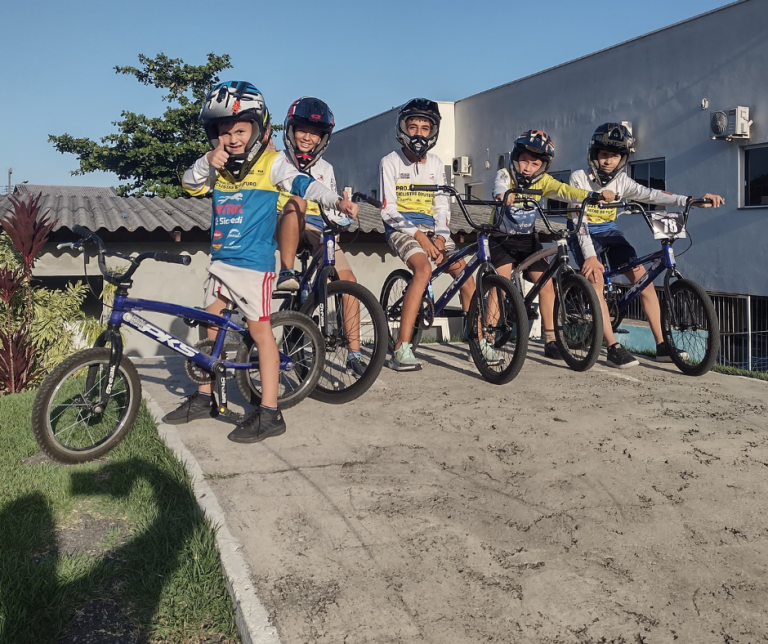Projeto financiado pelo FIA leva BMX Racing como ferramenta de inclusão e transformação social em Itapema