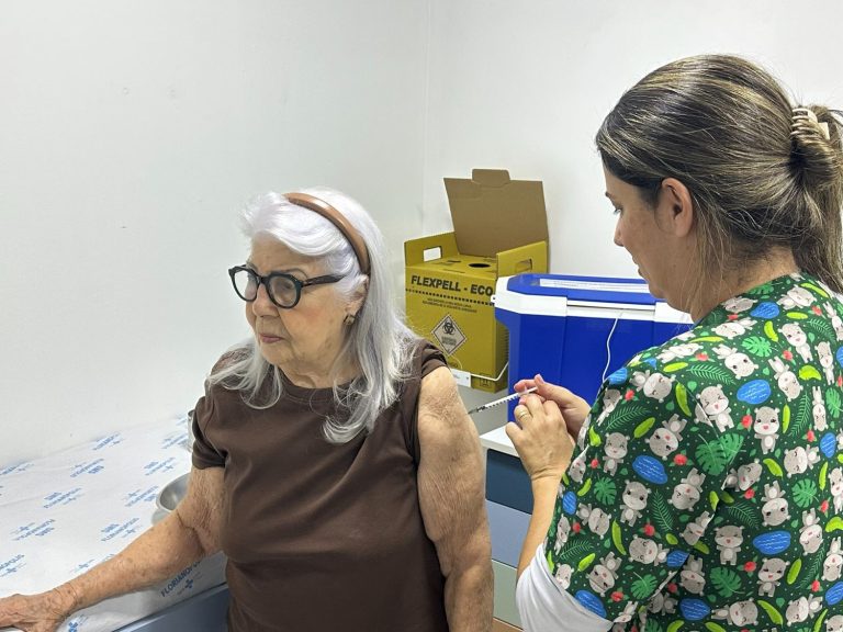 SC entra na última semana de campanha de vacinação contra a gripe com apenas um município acima da meta