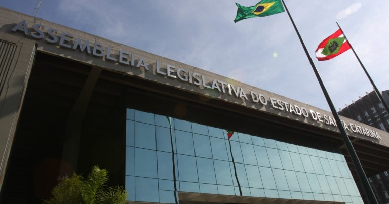 Agência ALESC | Curso sobre comunicação pública com experiências da Alesc está aberto para inscrições