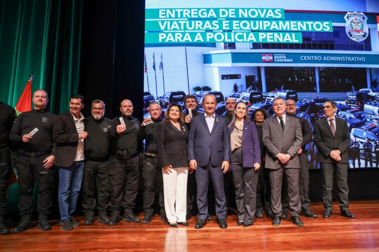 Governador entrega reforço de R$ 27 milhões em viaturas e equipamentos para a Polícia Penal