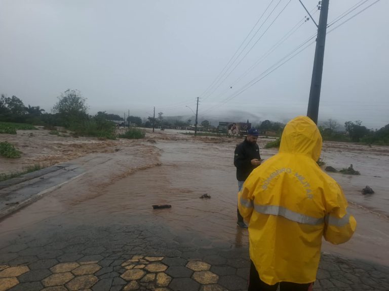 Chuvas intensas afetam 60 municípios em Santa Catarina e quatro decretam Situação de Emergência