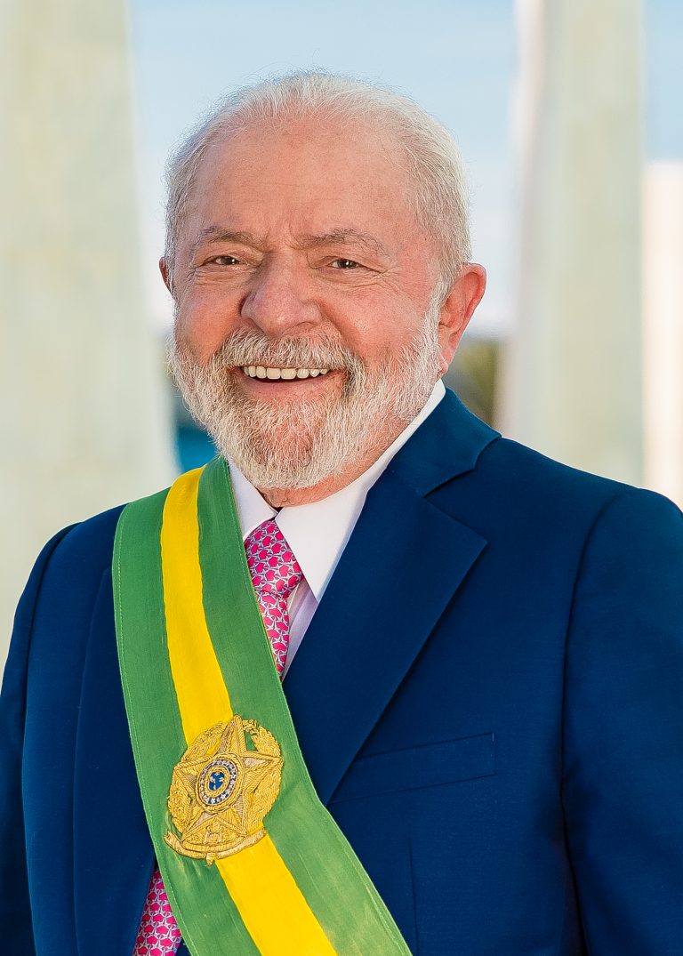 Lula vence segundo turno e conquista quarto mandato presidencial