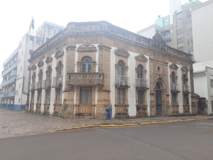 Sede da Prefeitura de Lages em foto de arquivo de 2021. Imagem ilustrativa; não registra os serviços descritos.