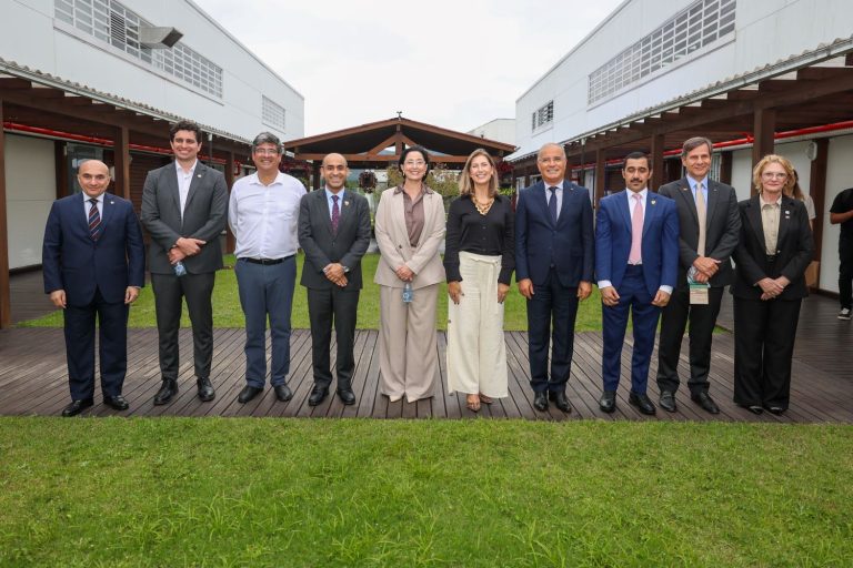 Sapiens Parque recebe embaixadores de países árabes e apresenta potencial de inovação e tecnologia de Santa Catarina
